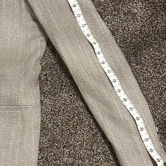 Vintage Sergio Valente “For the Gentleman” Beige Sport Coat in a 46 gently worn - Picture 6 of 11